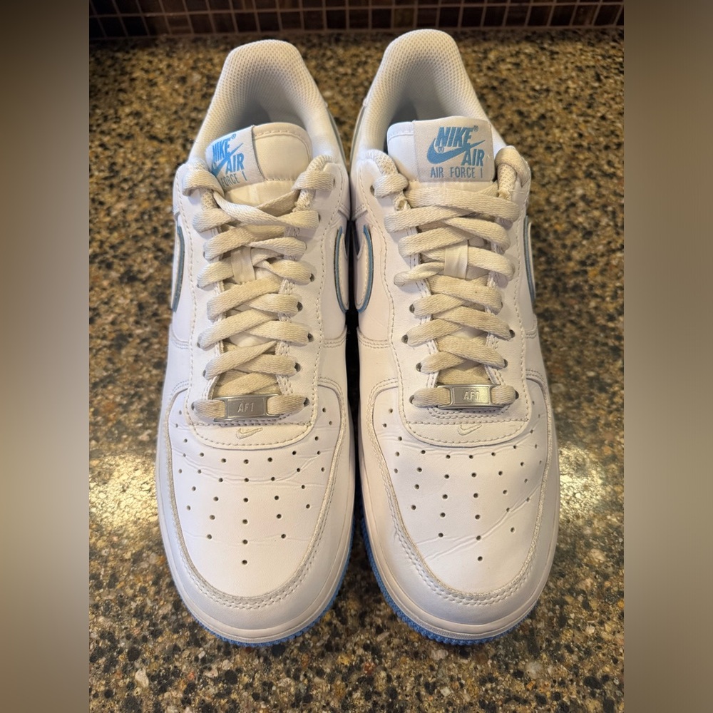 Size 11 Nike Air Force 1